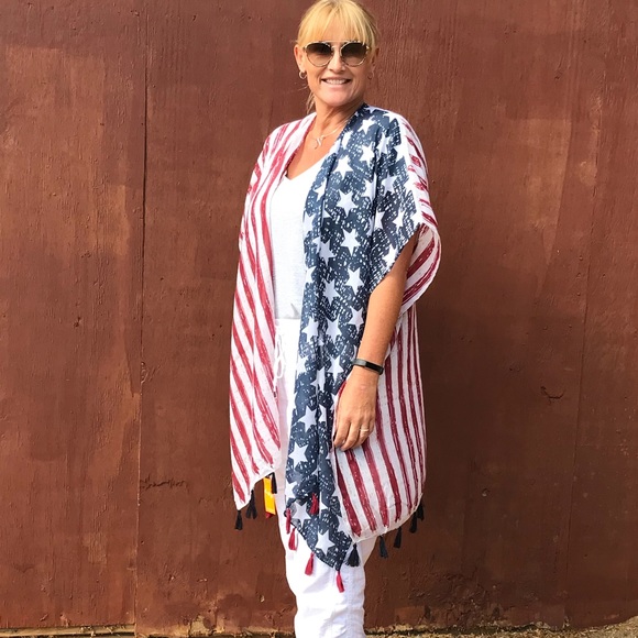 American Flag Red/White/Blue Kimono - Picture 4 of 17